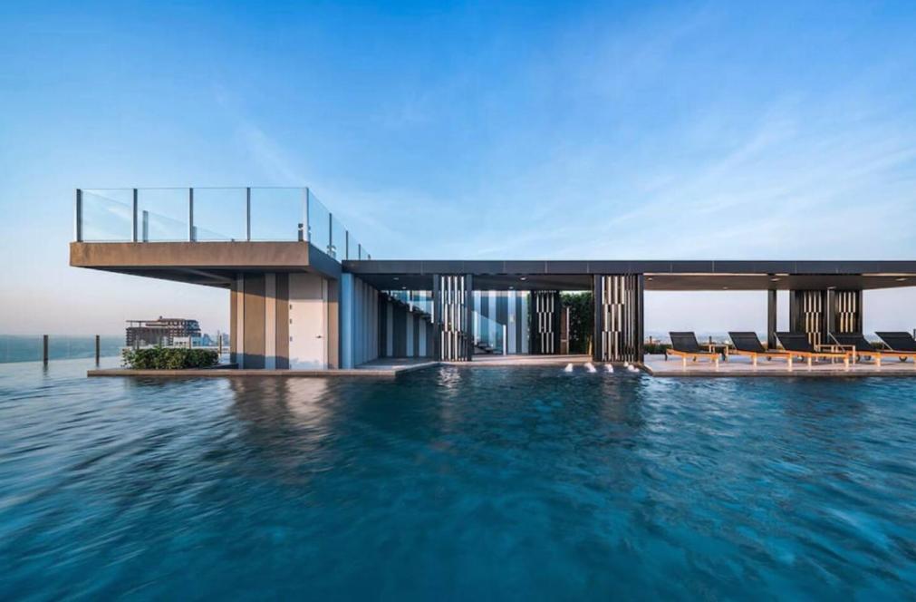Central Pattaya - Sea View Large Balcony Condo With Infinity Pool Екстериор снимка