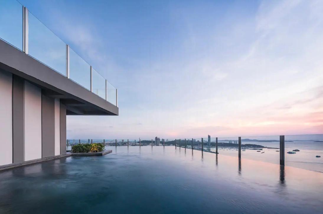 Central Pattaya - Sea View Large Balcony Condo With Infinity Pool Екстериор снимка