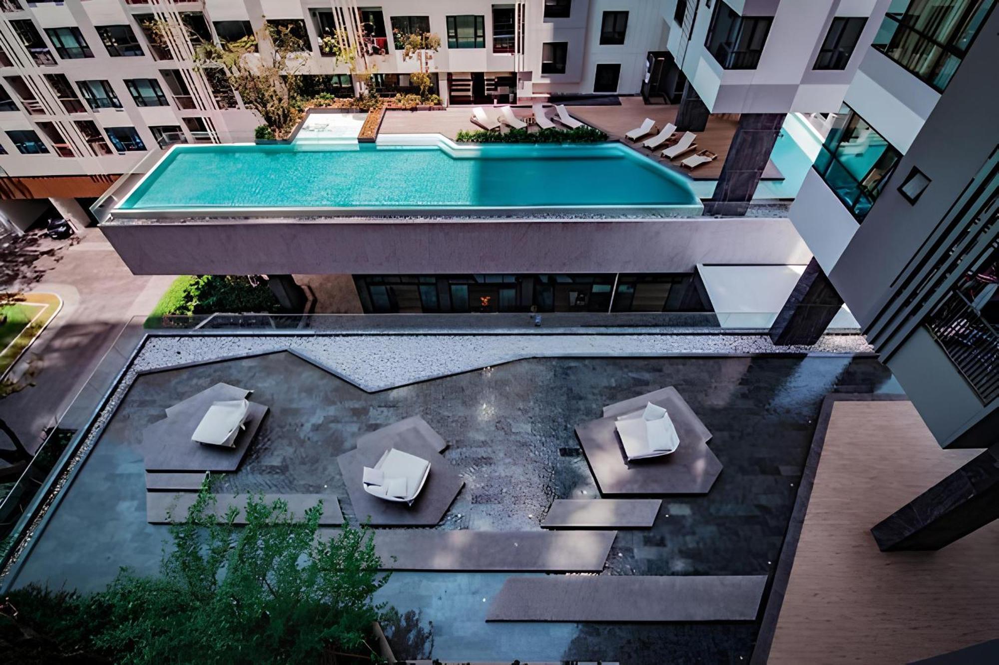 Central Pattaya - Sea View Large Balcony Condo With Infinity Pool Екстериор снимка