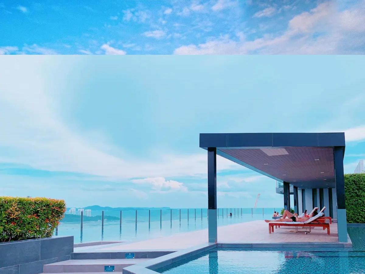 Central Pattaya - Sea View Large Balcony Condo With Infinity Pool Екстериор снимка